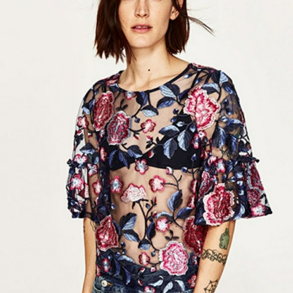 《ZARA》Sheer Floral Embroidered Tulle Blouse